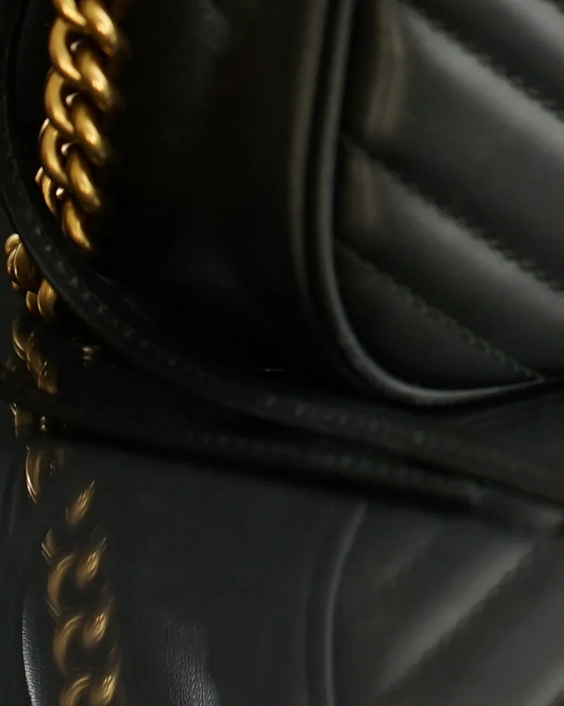 Gucci GG Marmont Matelassé Mini, corner