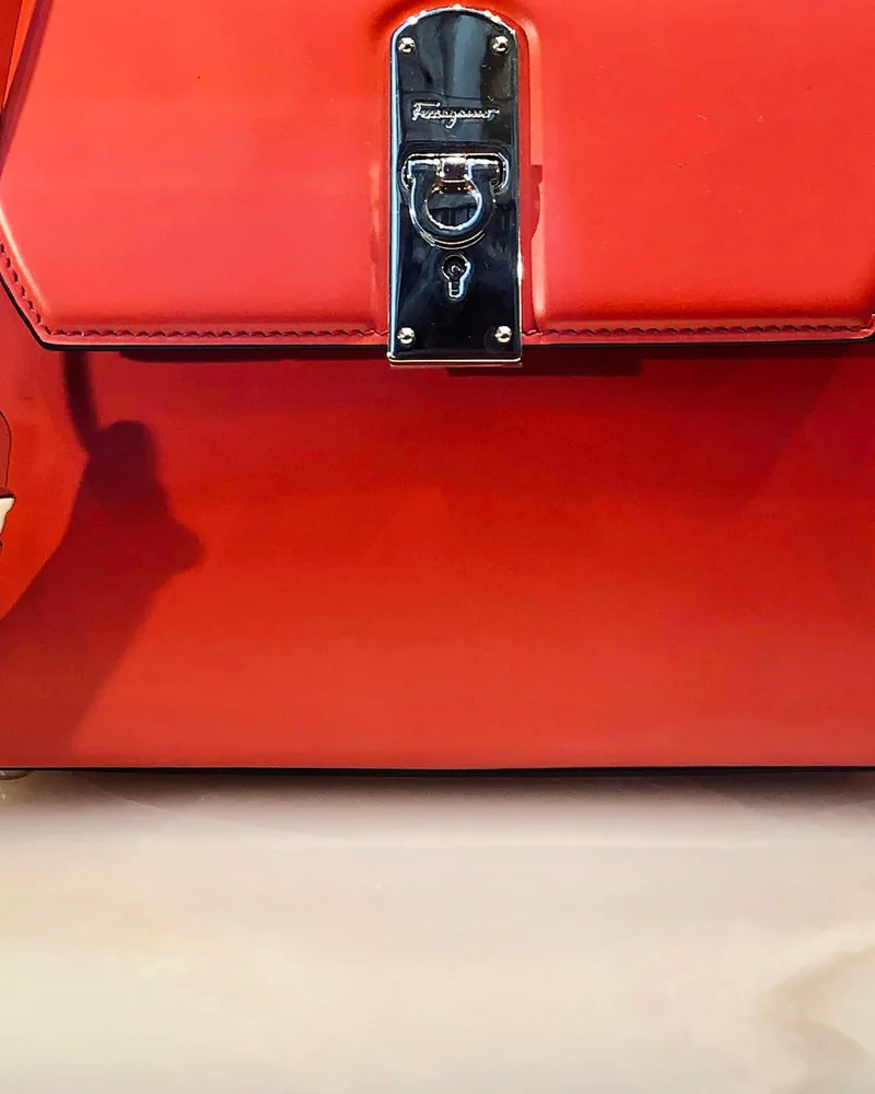 Chanel Coco Handle Small, base