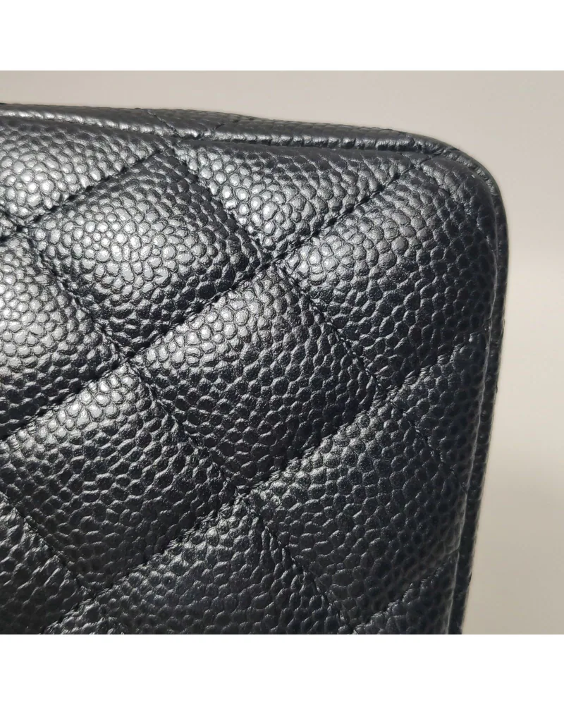 Chanel Classic Flap Large Mini, close up light marks on the body and the front
