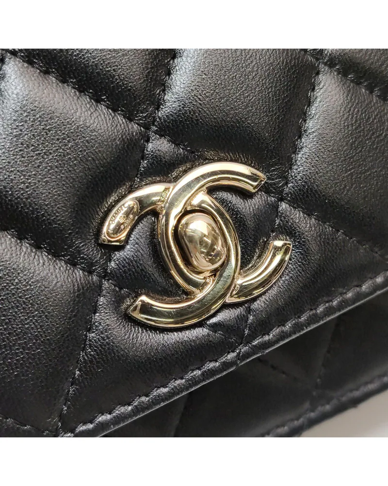 Chanel Trendy CC Wallet on Chain, close up light wear on the hardware