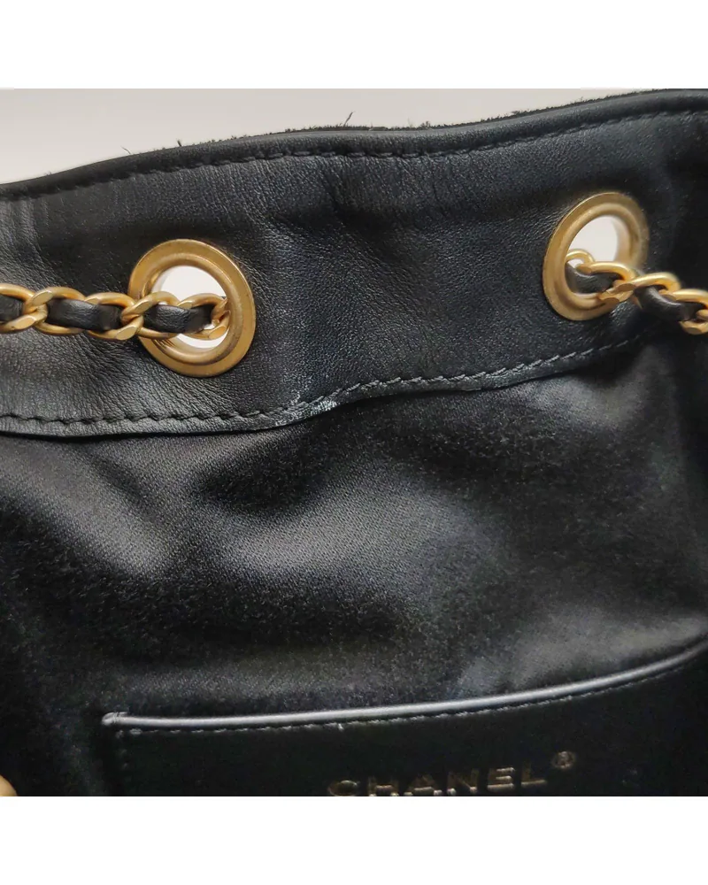 Chanel 25 Bag Small, close up light marks on the lining
