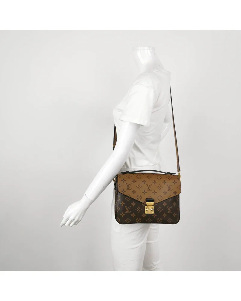 Louis Vuitton Pochette Métis MM, view 2