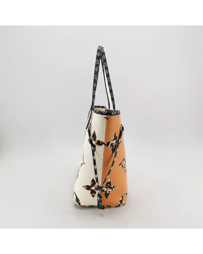 Louis Vuitton Neverfull MM with Pouch, view 3