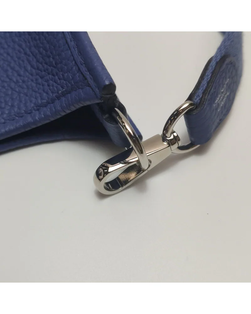 Hermès Evelyne 16, close up light wear on the hardware