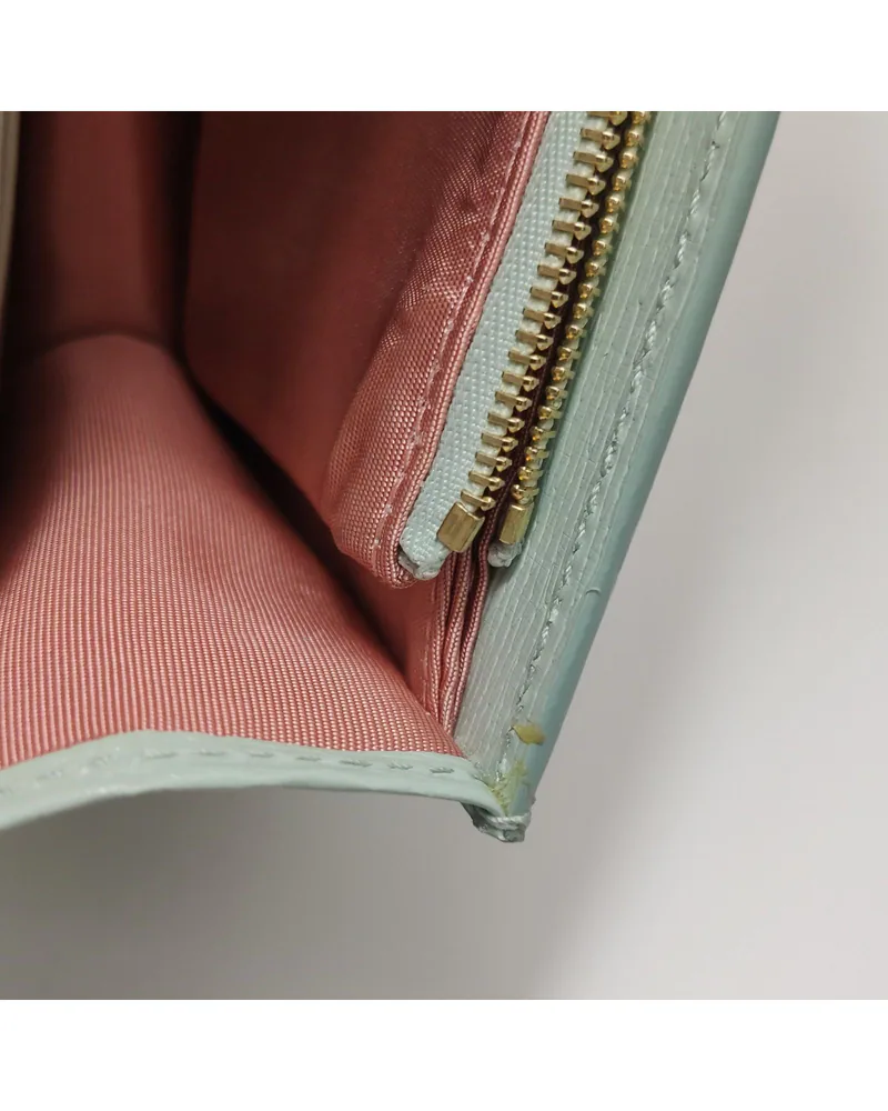 Gucci GG Marmont Mini Chain Bag, close up light marks on the lining