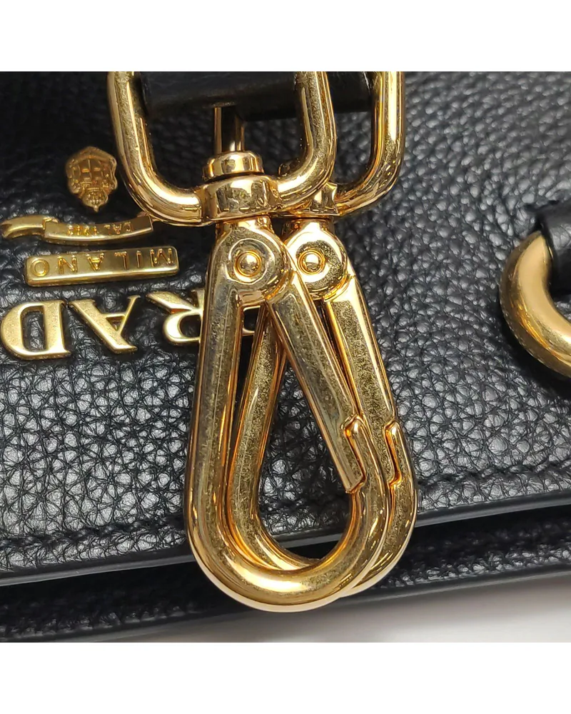 Prada Galleria Mini, close up light wear on the hardware