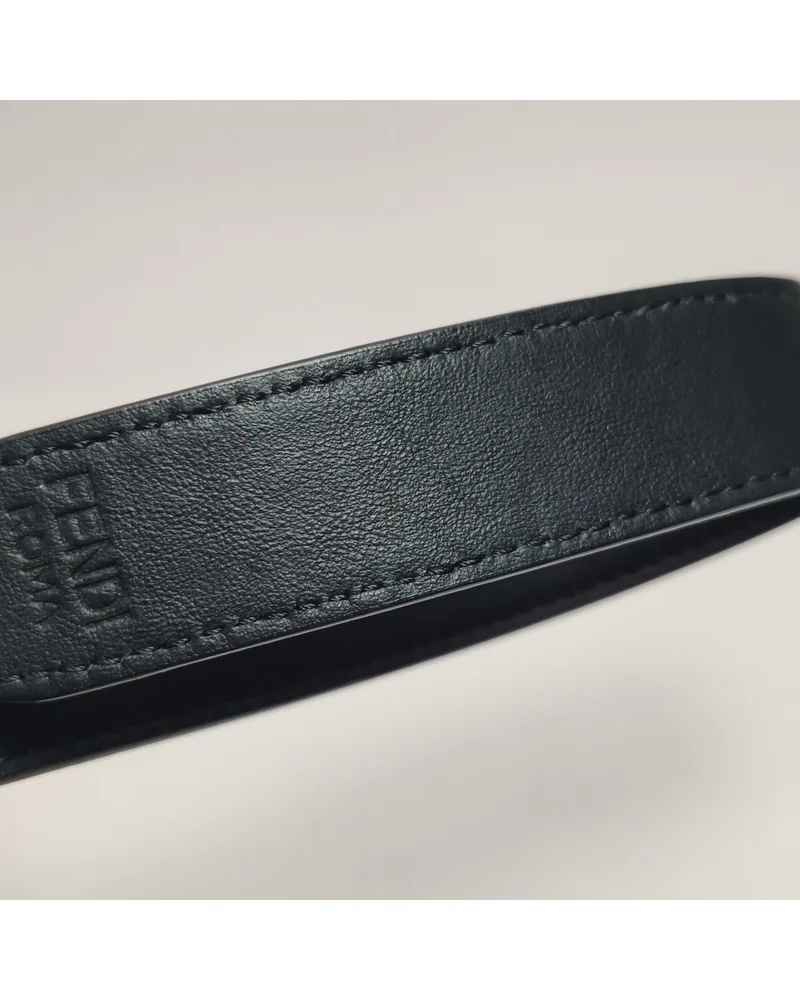 Fendi Baguette, close up light marks on the strap