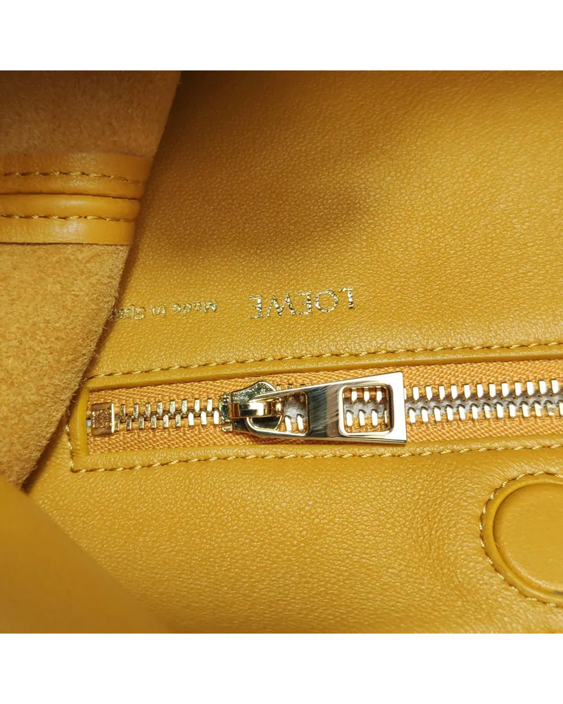 Loewe Squeeze Small, close up light wear on the hardware
