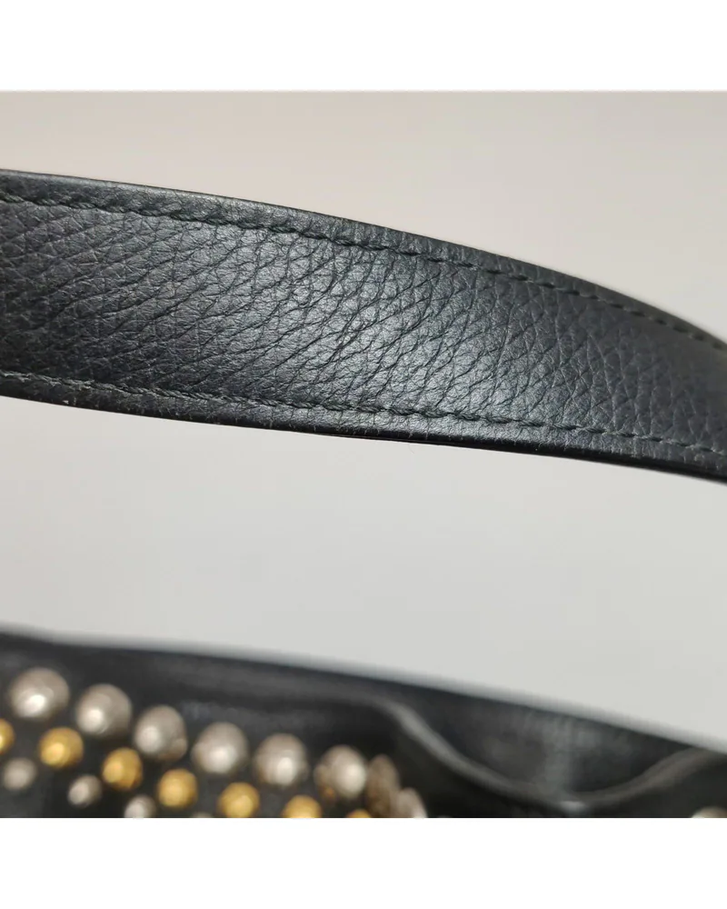 Loewe Flamenco, close up light wear on the strap