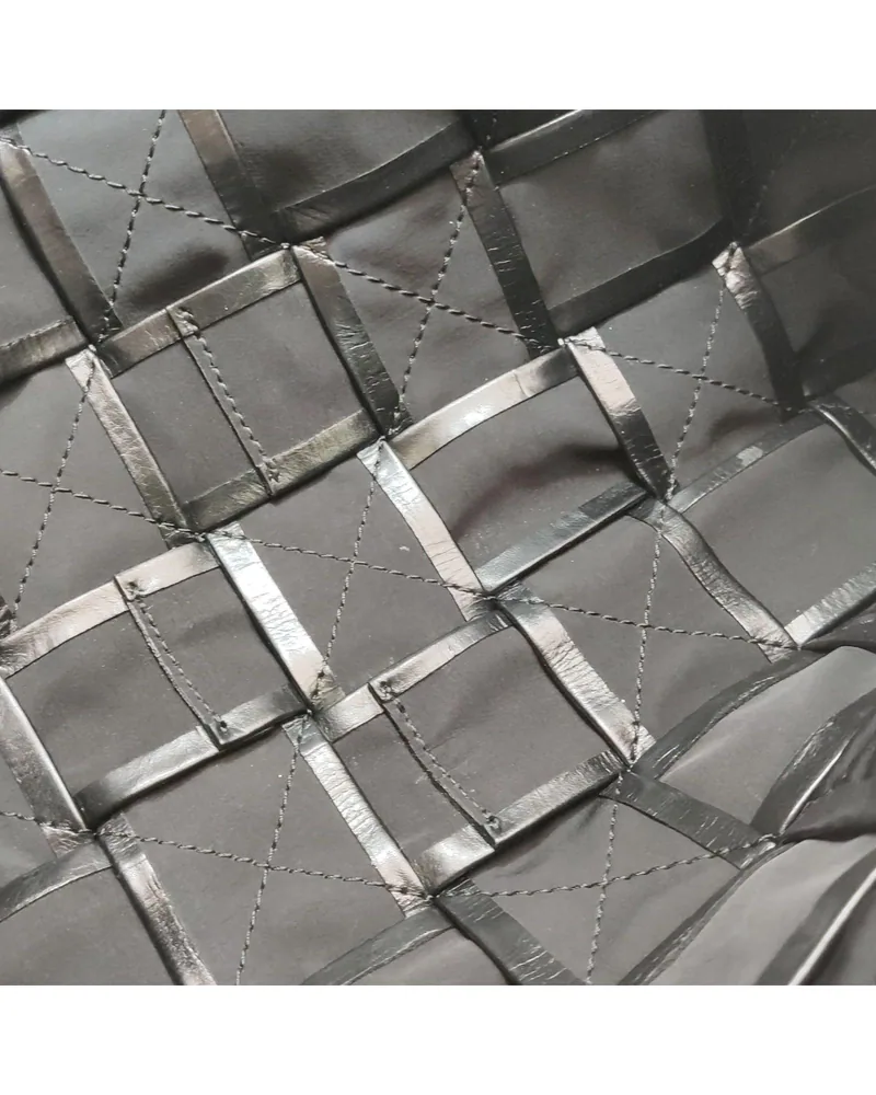 Bottega Veneta Cassette, close up light marks on the lining