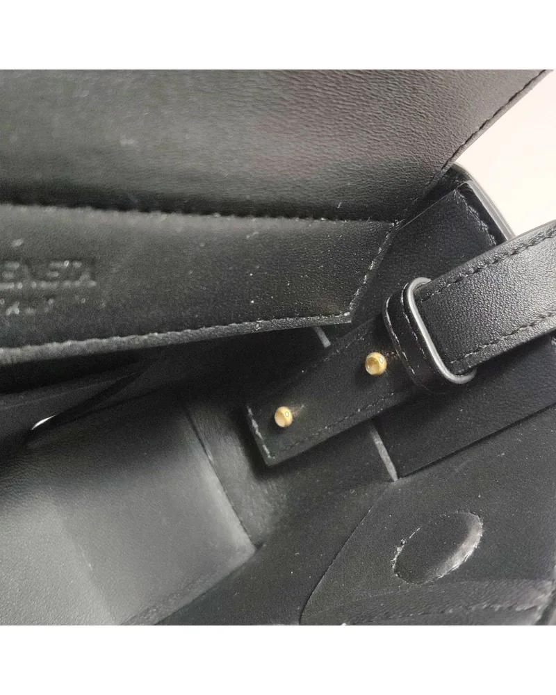 Bottega Veneta Mini Arco East-West, close up light wear on the hardware