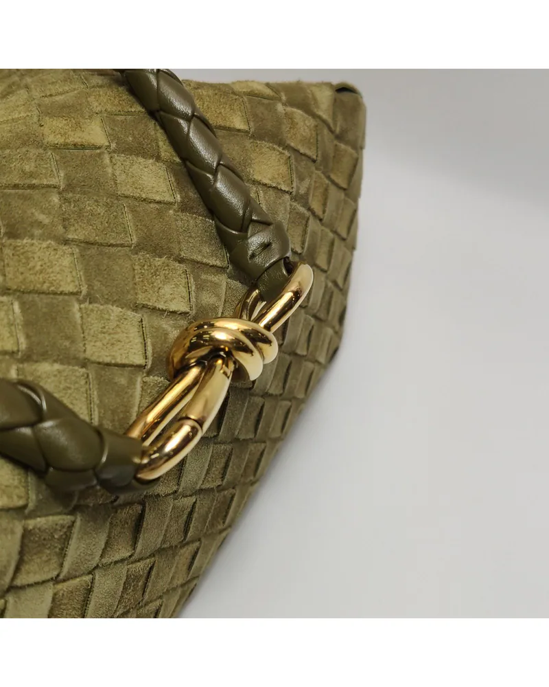 Bottega Veneta Andiamo Medium, close up light wear on the hardware