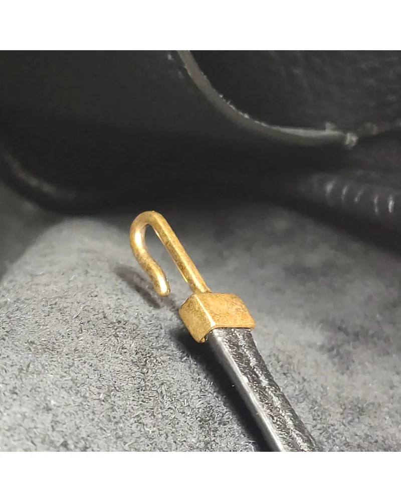 Saint Laurent Le 5 à 7 Baby, close up light wear on the hardware