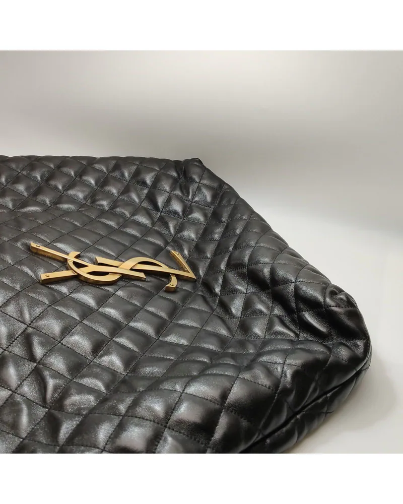 Saint Laurent Icare Maxi Shopping Bag, close up light wrinkles on the body