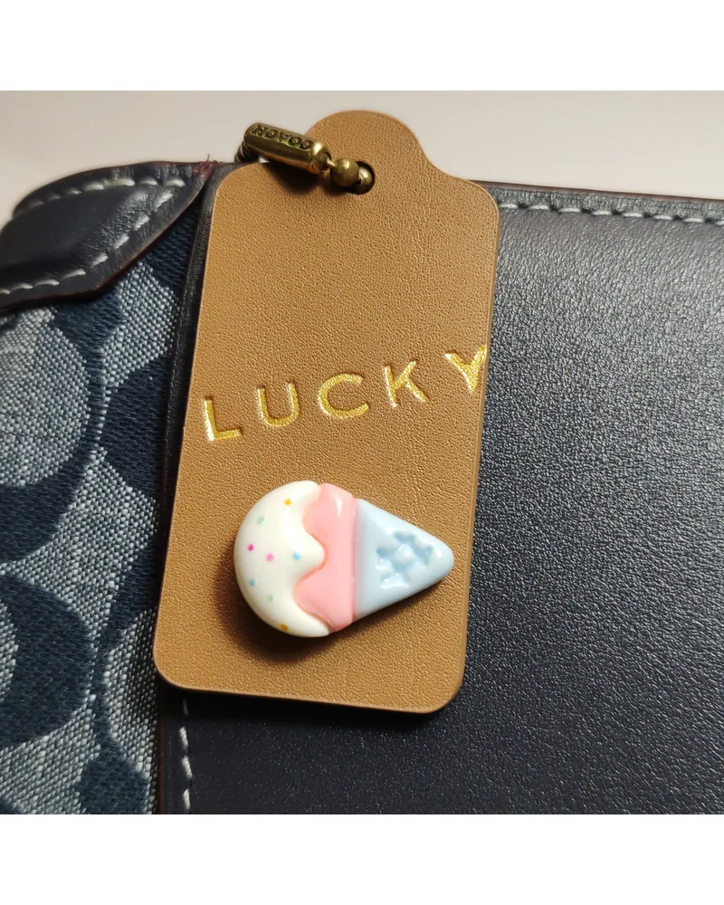 Coach Tabby 26, close up special stamping on the leather