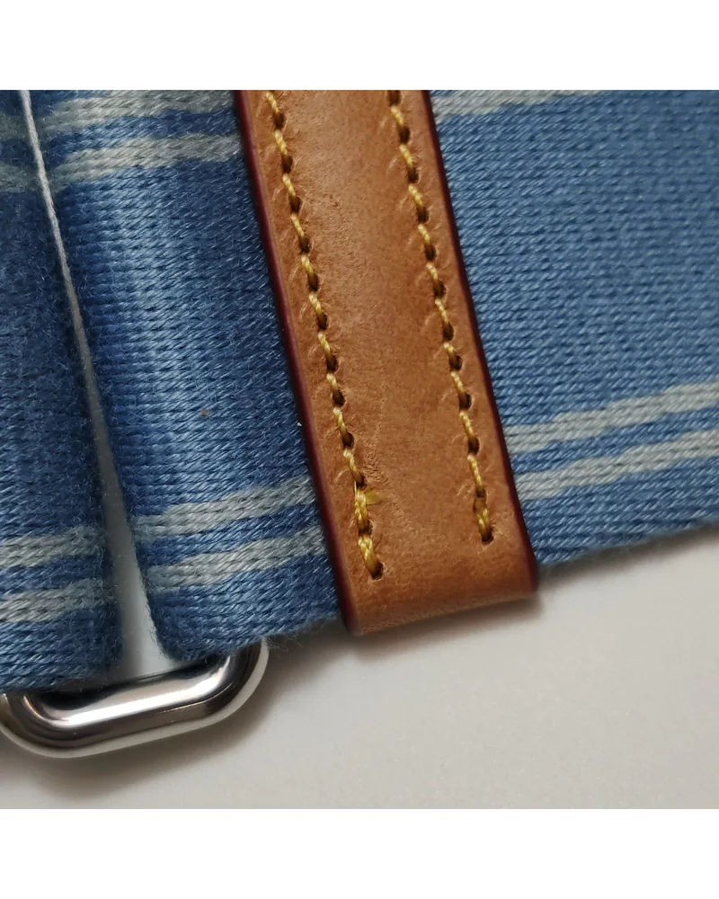 Coach Soft Tabby 26, close up light wear on the strap