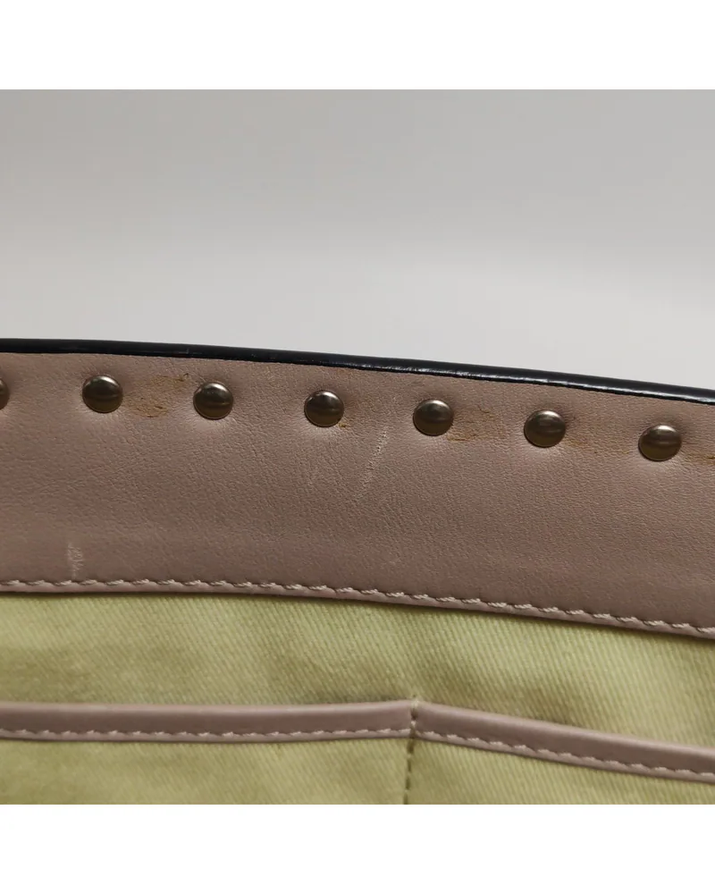 Valentino Rockstud, close up light marks on the lining