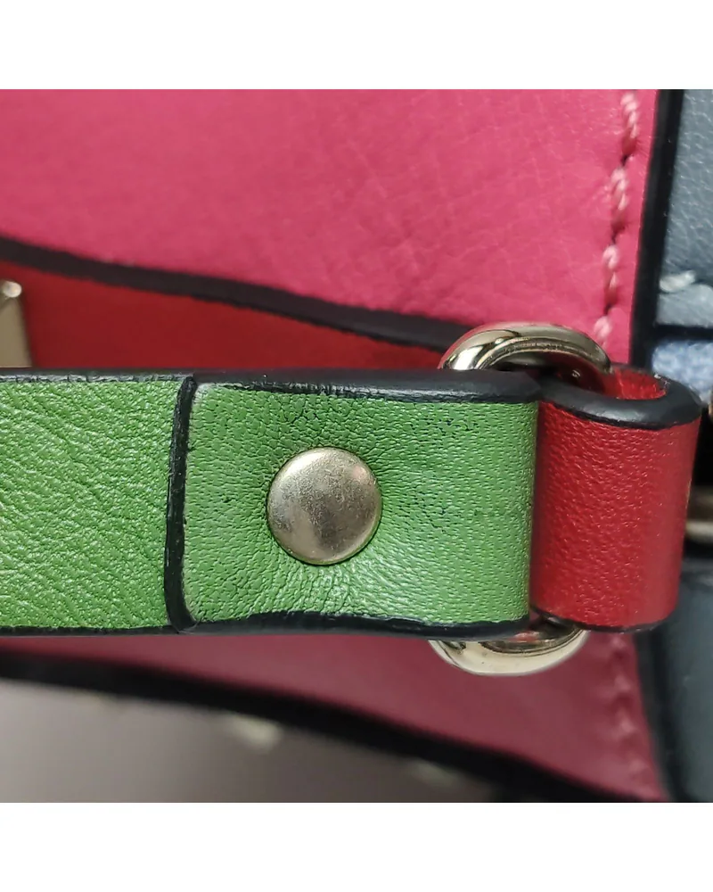 Valentino Rockstud, close up light marks on the strap