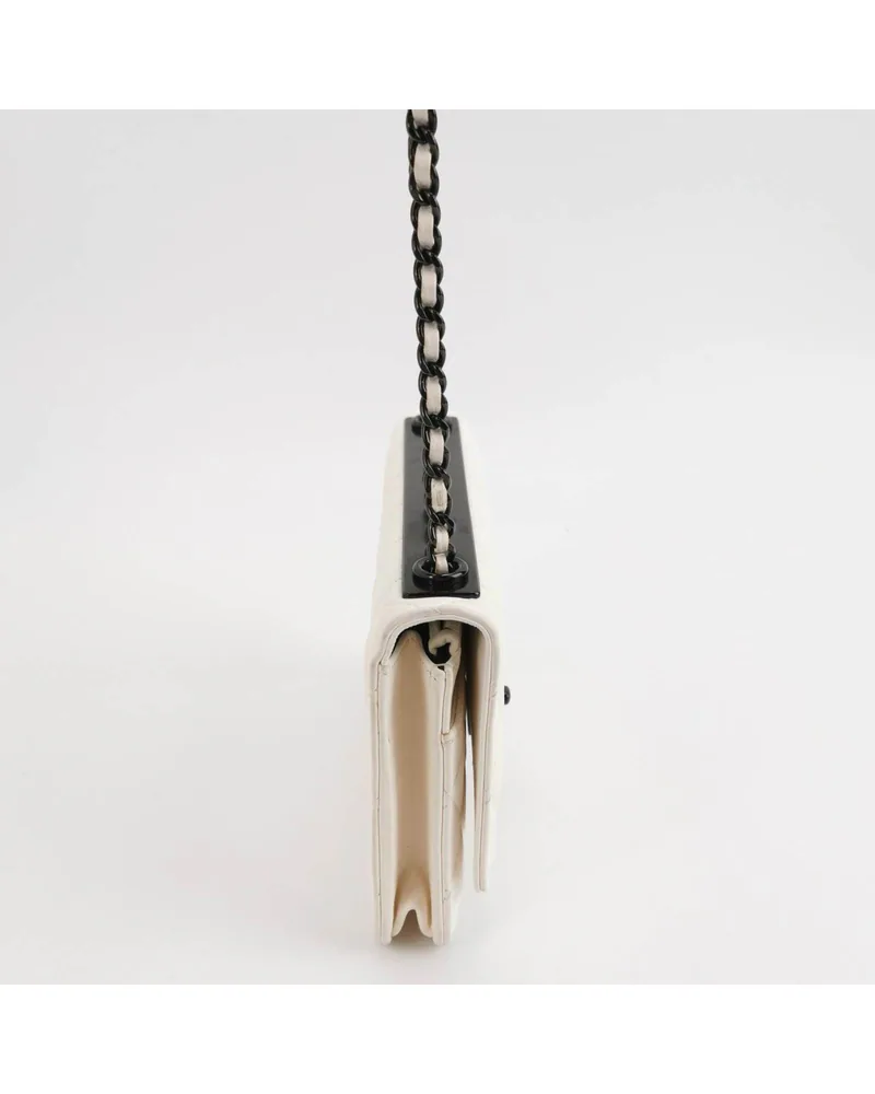Chanel Trendy CC Wallet on Chain, view 4