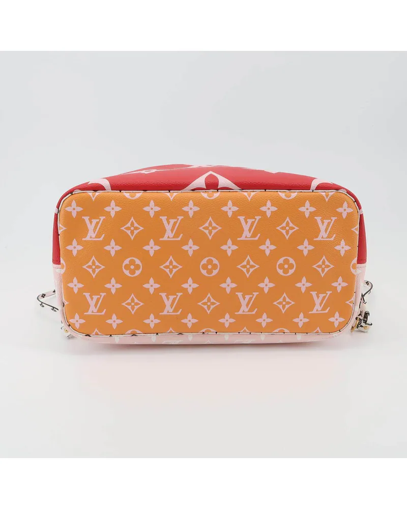 Louis Vuitton Neverfull MM, Giant Monogram, view 6