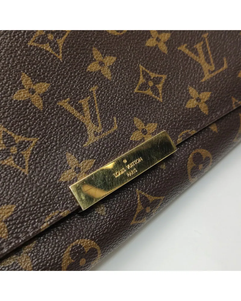 Louis Vuitton Favorite MM, close up light wear on the hardware