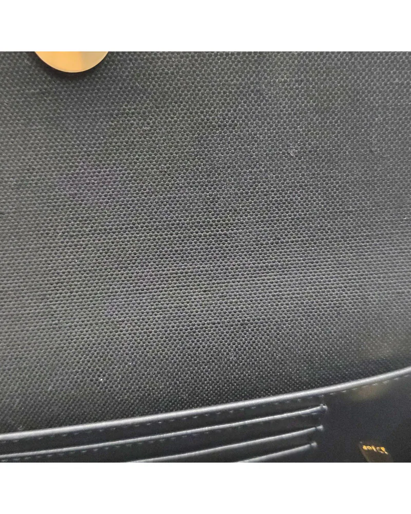 Dior 30 Montaigne, D-Vine, close up light wear on the lining