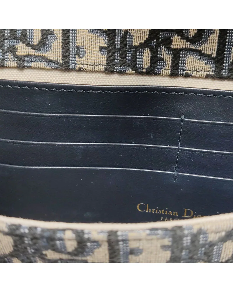 Dior Bobby, close up light marks on the lining
