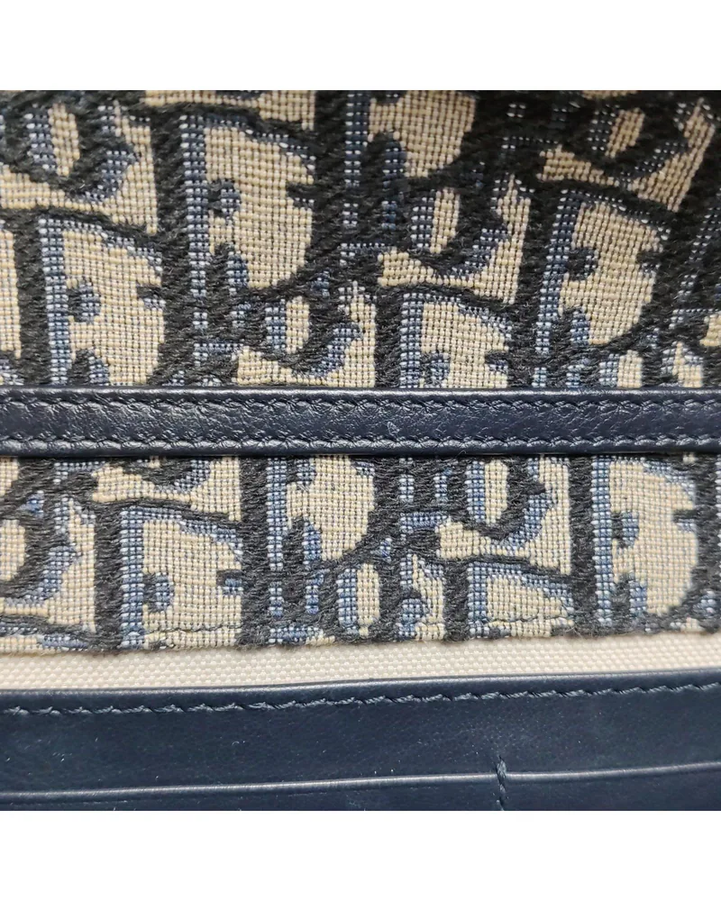 Dior Bobby, close up light marks on the lining