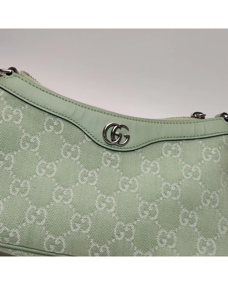 Gucci Ophidia Small, close up light wrinkles on the body and the front