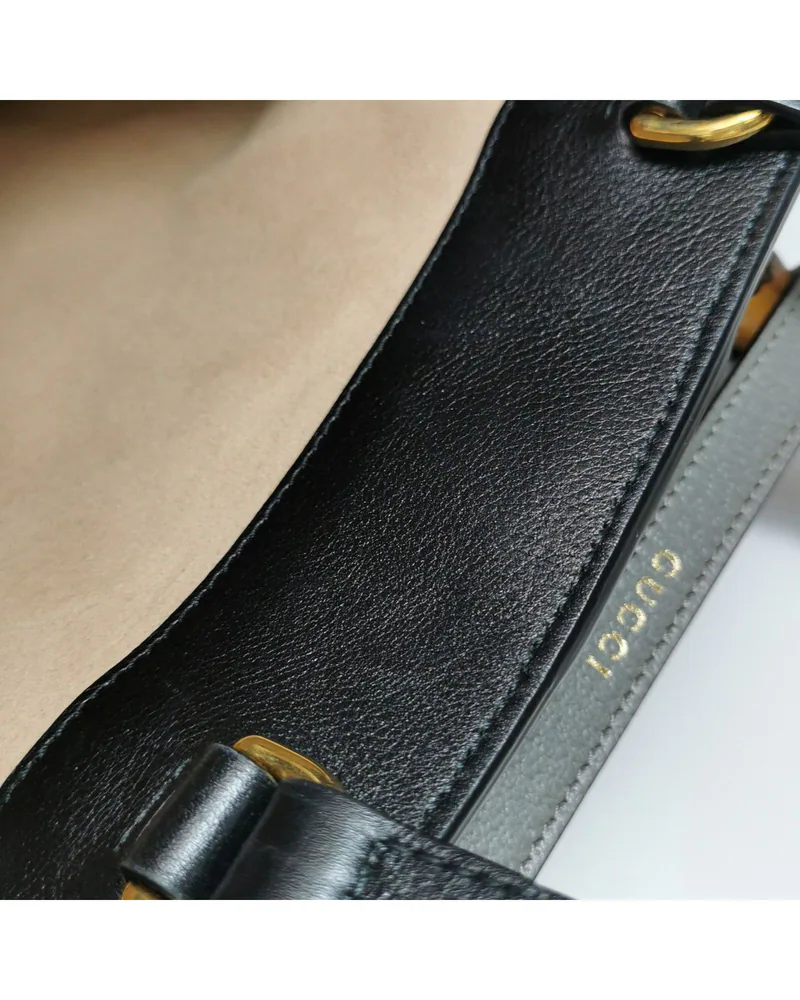 Gucci Diana Medium, close up light scratches on the lining