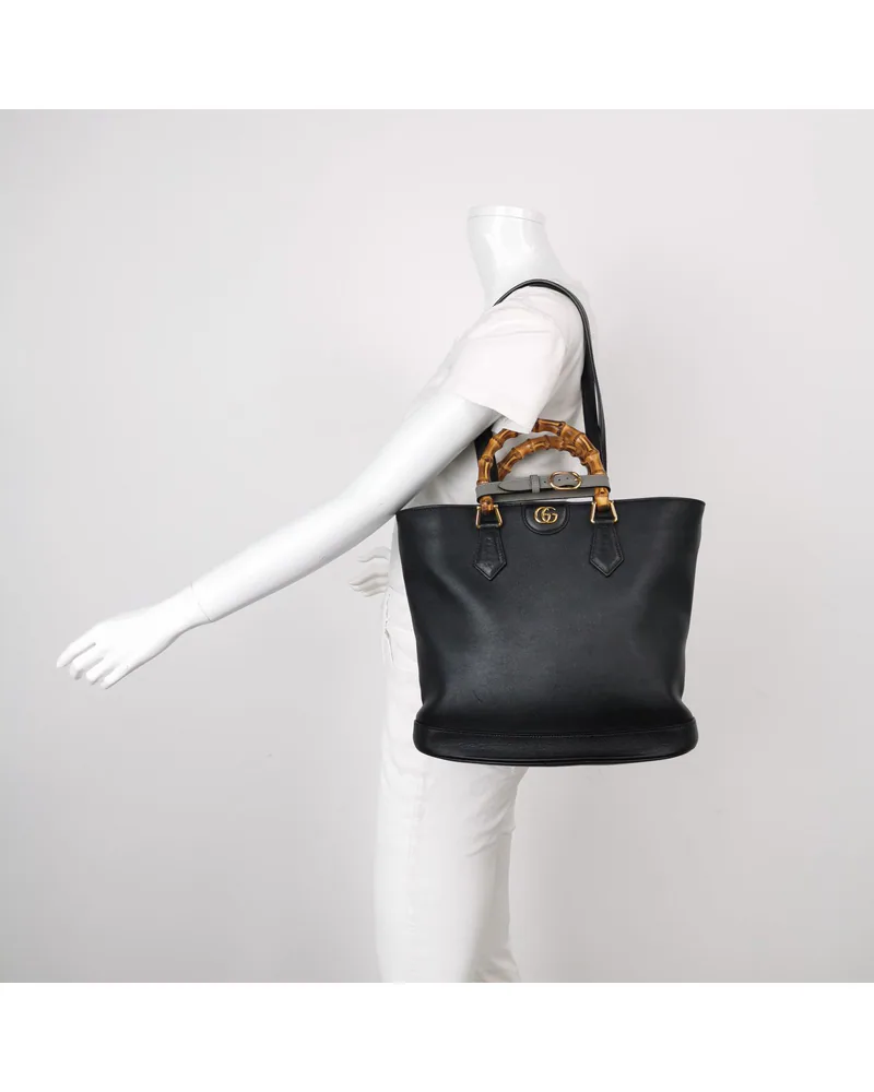 Gucci Diana Medium, view 2