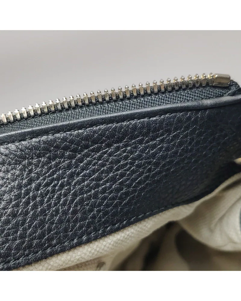 Gucci Soho Disco, close up light wear on the lining