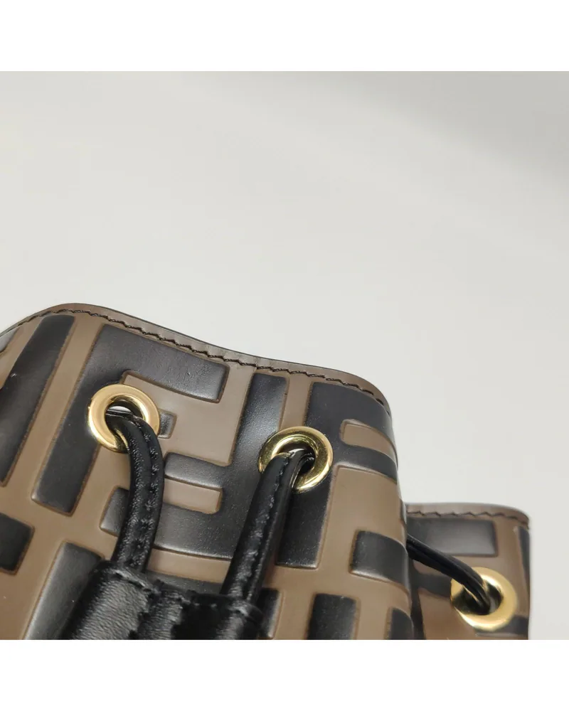 Fendi Mon Tresor Mini, close up light wear on the hardware