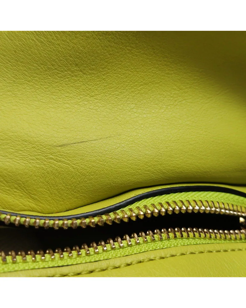 Loewe Puzzle, close up light marks on the lining