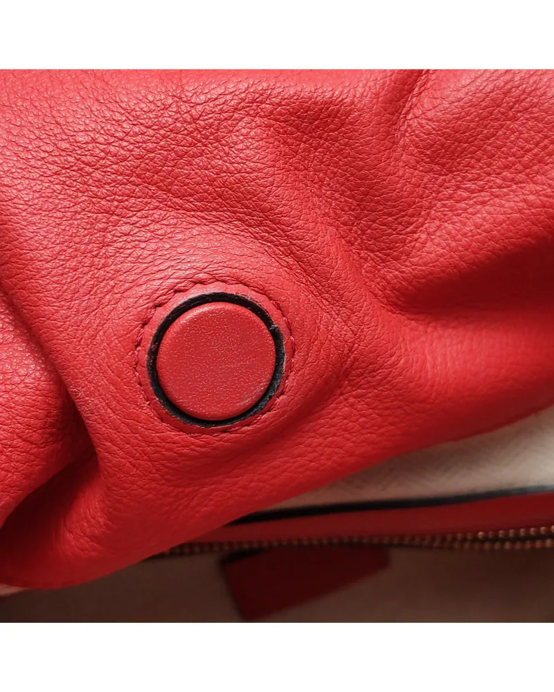 Loewe Flamenco, close up light marks on the lining