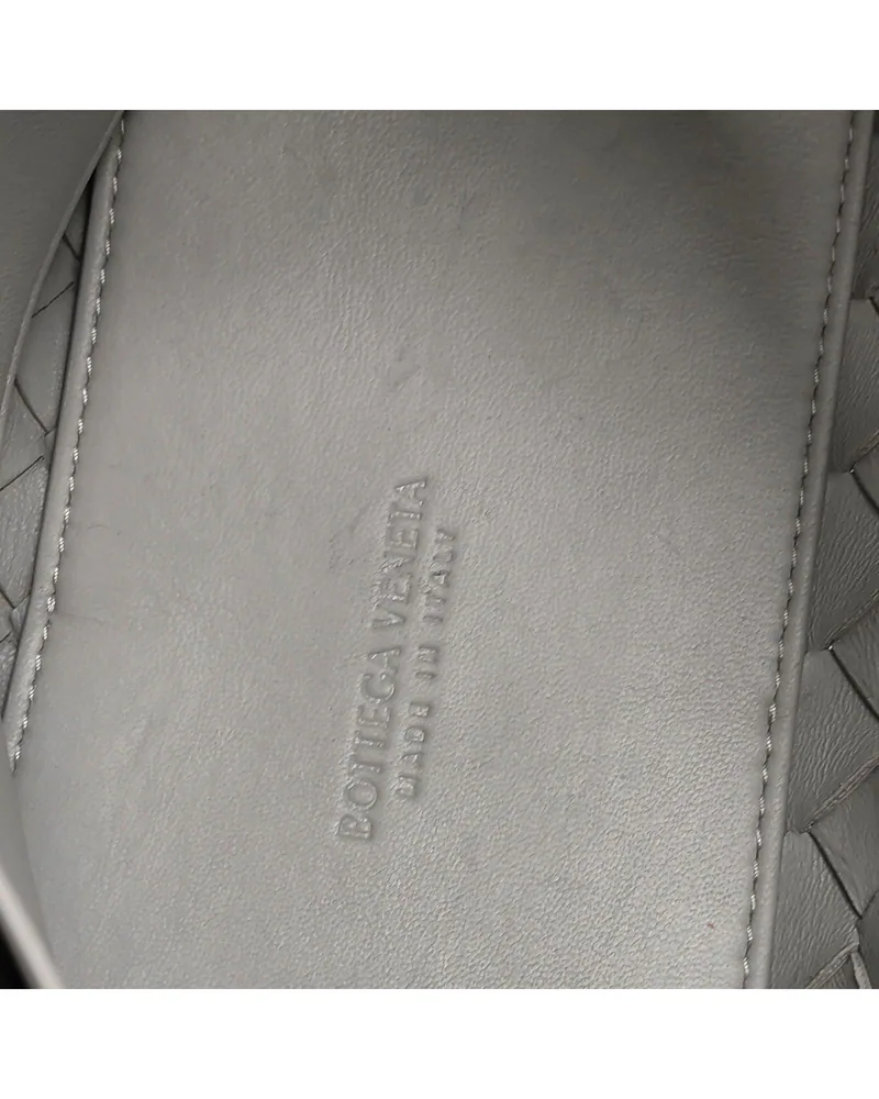 Bottega Veneta Andiamo Small, close up light scratches on the lining