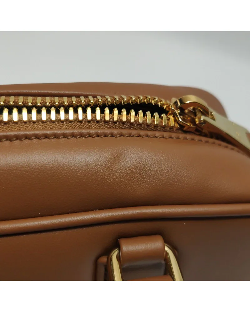 Miu Miu Arcadie, close up pressure marks on the opening