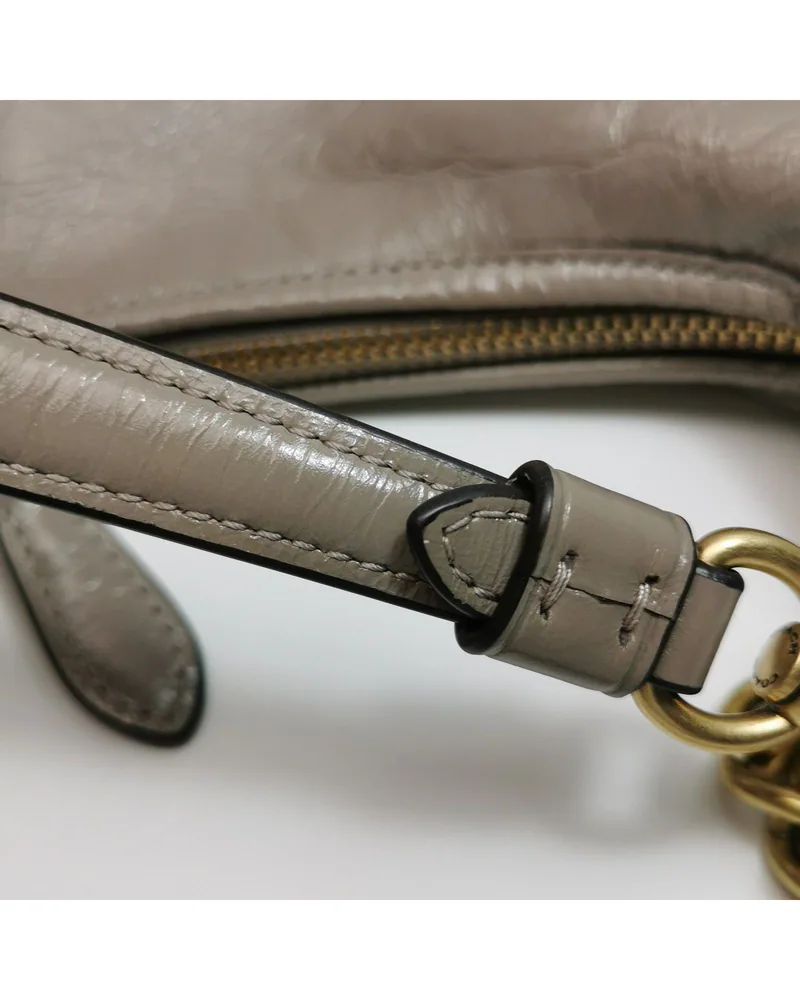 Coach Juliet 25, close up light marks on the strap