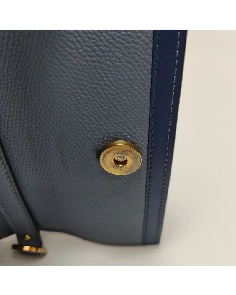 Valentino VSling Small, close up moderate wear on the hardware