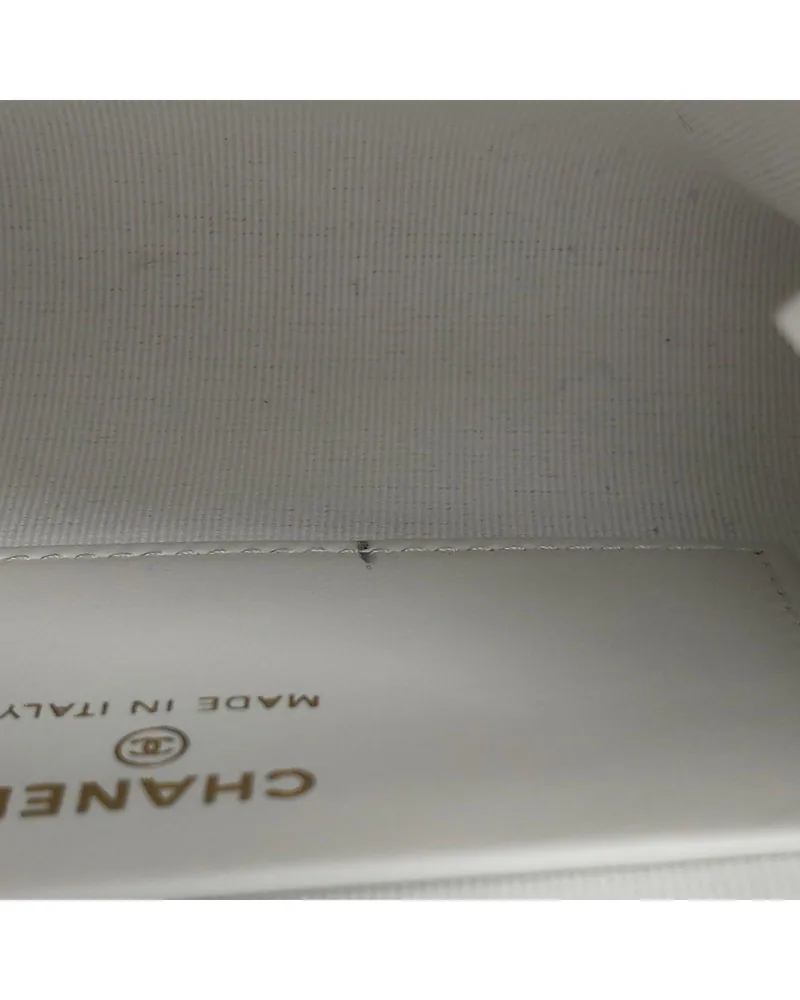 Chanel 31 Bag Nano, close up light marks on the lining