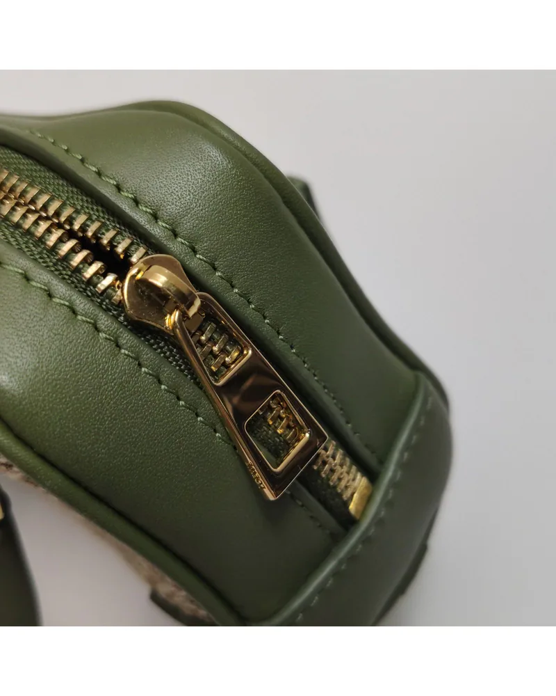 Loewe Amazona Nano, close up light wear on the hardware