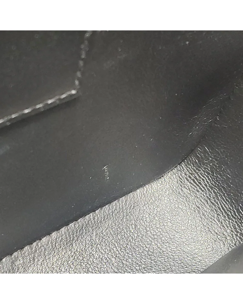Saint Laurent Solferino Medium, close up light scratches on the lining