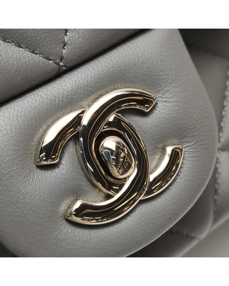 Chanel Classic Flap Large Mini, close up light wear on the hardware
