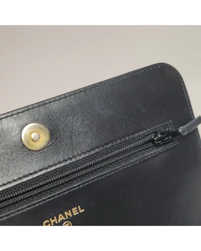 Chanel Boy Wallet on Chain, close up light marks on the lining