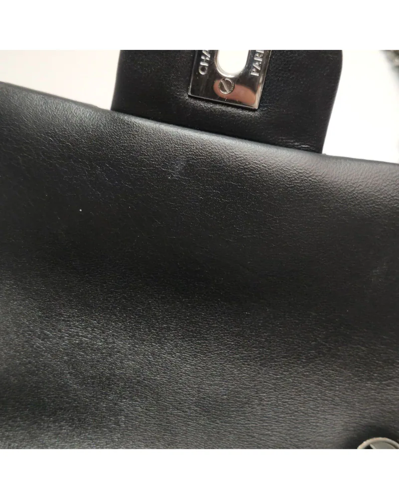 Chanel Classic Flap Large Mini, close up light marks on the lining