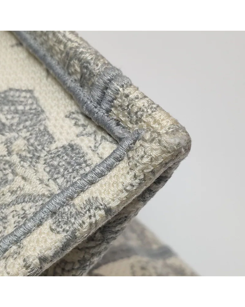 Dior Book Tote Medium, Toile de Jouy, close up light wear on the body