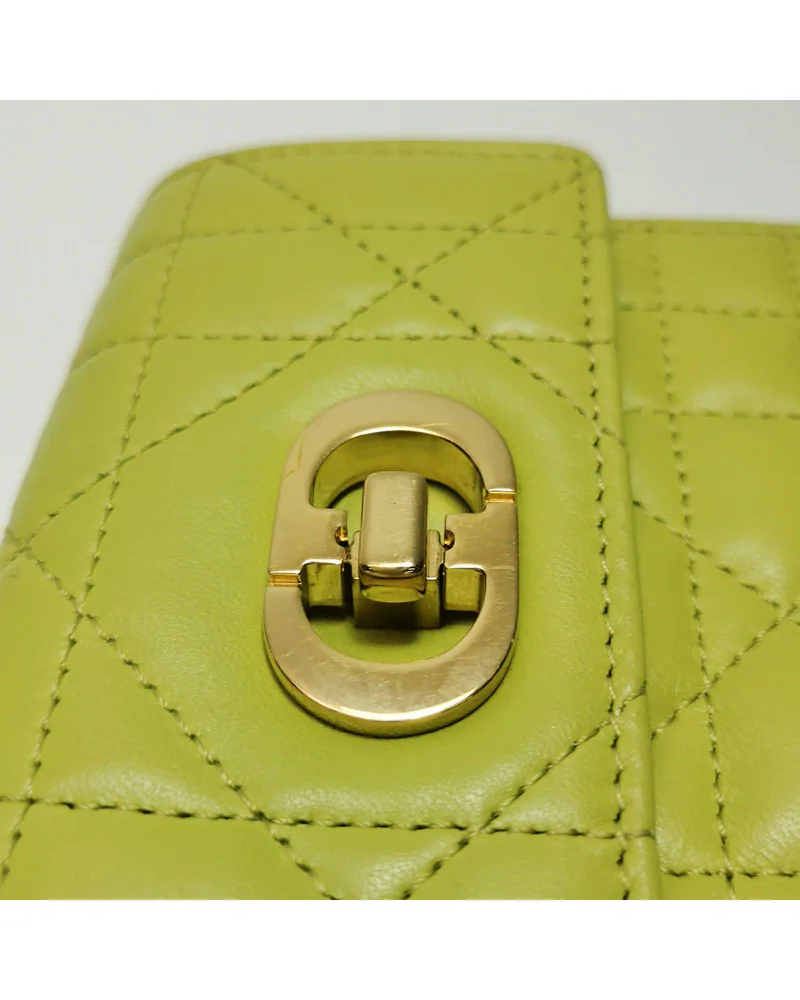 Dior Caro Micro, close up light wear on the hardware