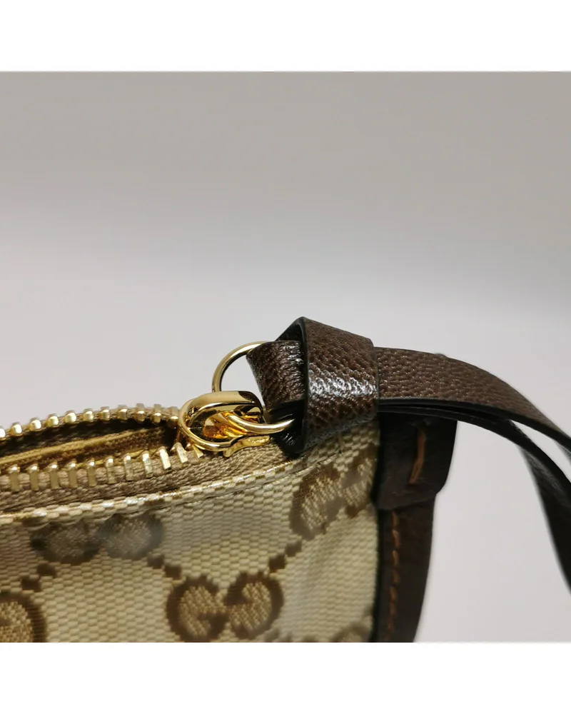 Gucci Giglio Tote Small, close up light wear on the hardware